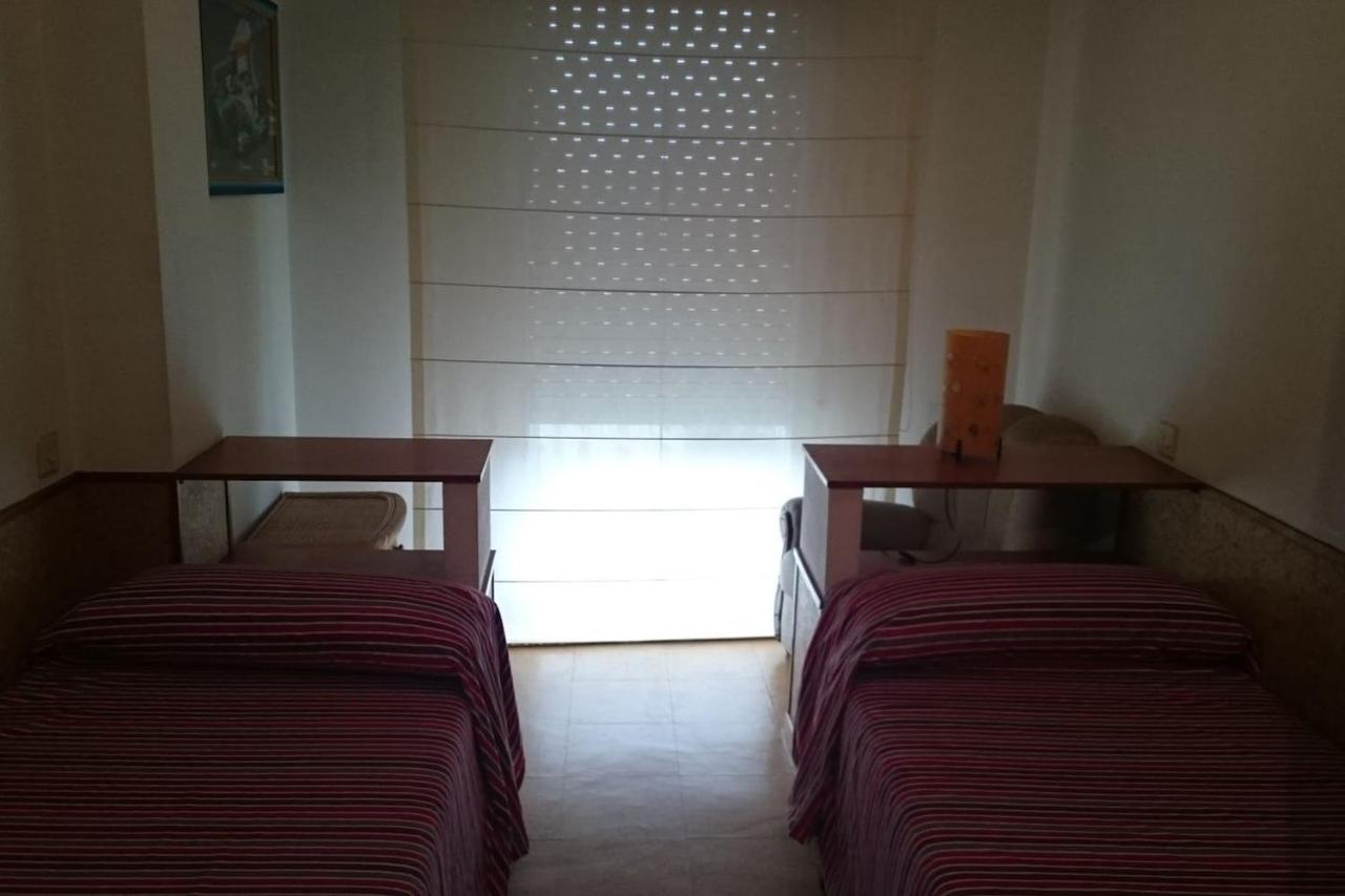 Se Alquila Piso Centrico En Sanxenxo C/Garaje Apartment Luaran gambar
