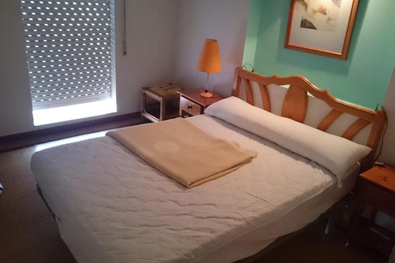 Se Alquila Piso Centrico En Sanxenxo C/Garaje Apartment Luaran gambar